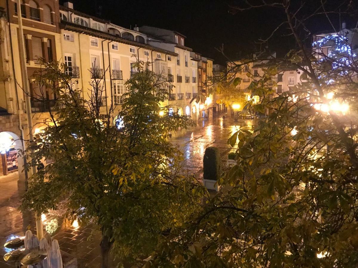 Apto Con Vistas A La Catedral Y Aire Acondicionado لوغرونيو المظهر الخارجي الصورة
